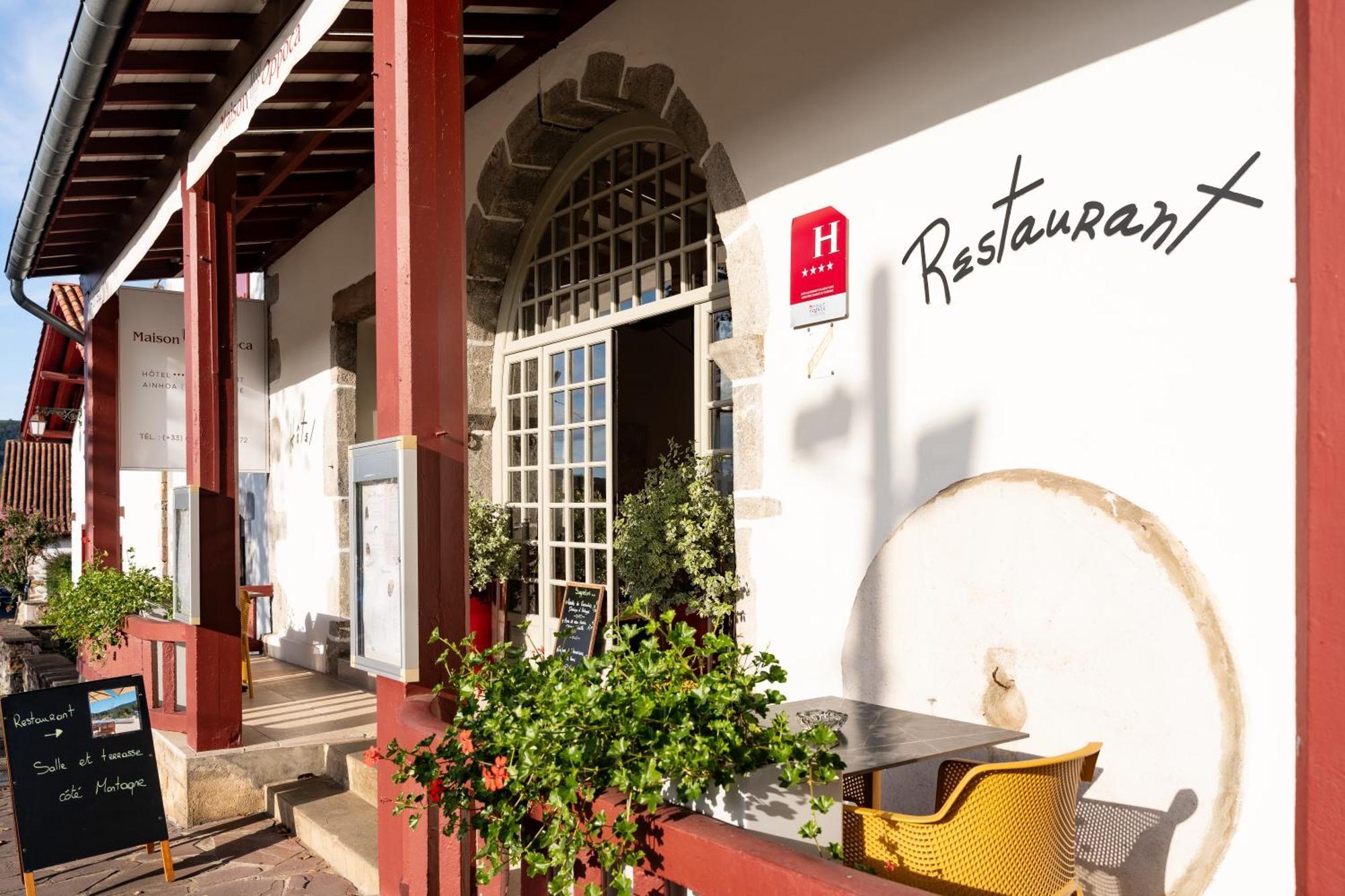 Hotel Restaurant & Spa La Maison Oppoca Ainhoa Exterior photo